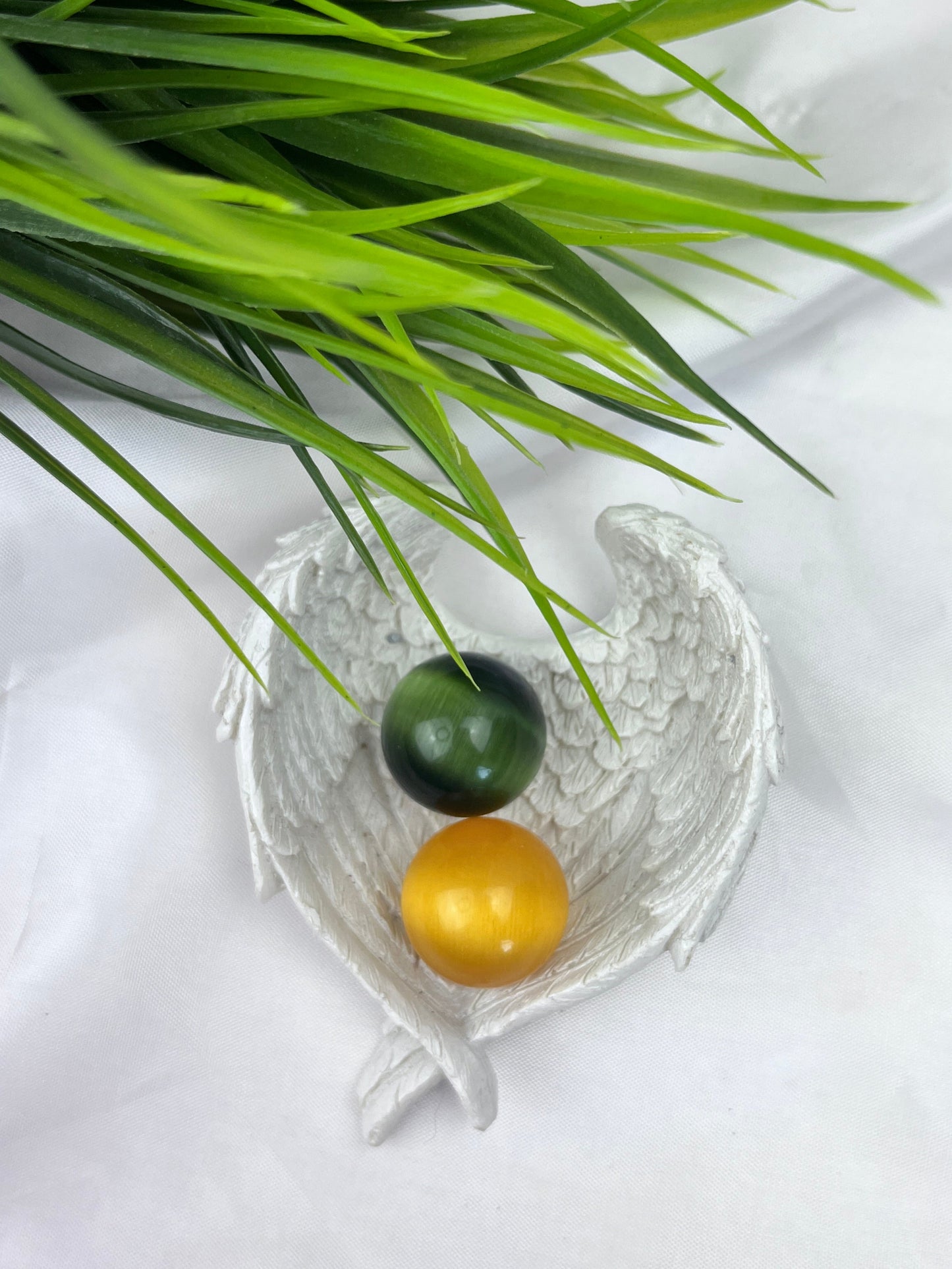 Cats Eye Spheres