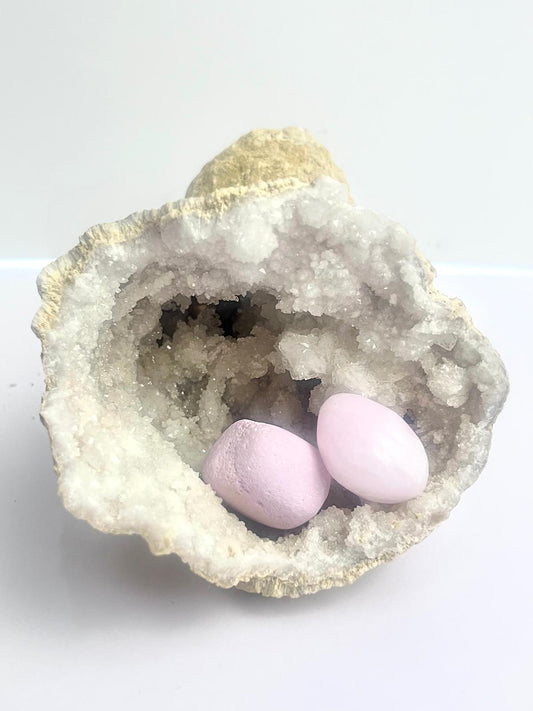 Large Trumpet Shaped Geode